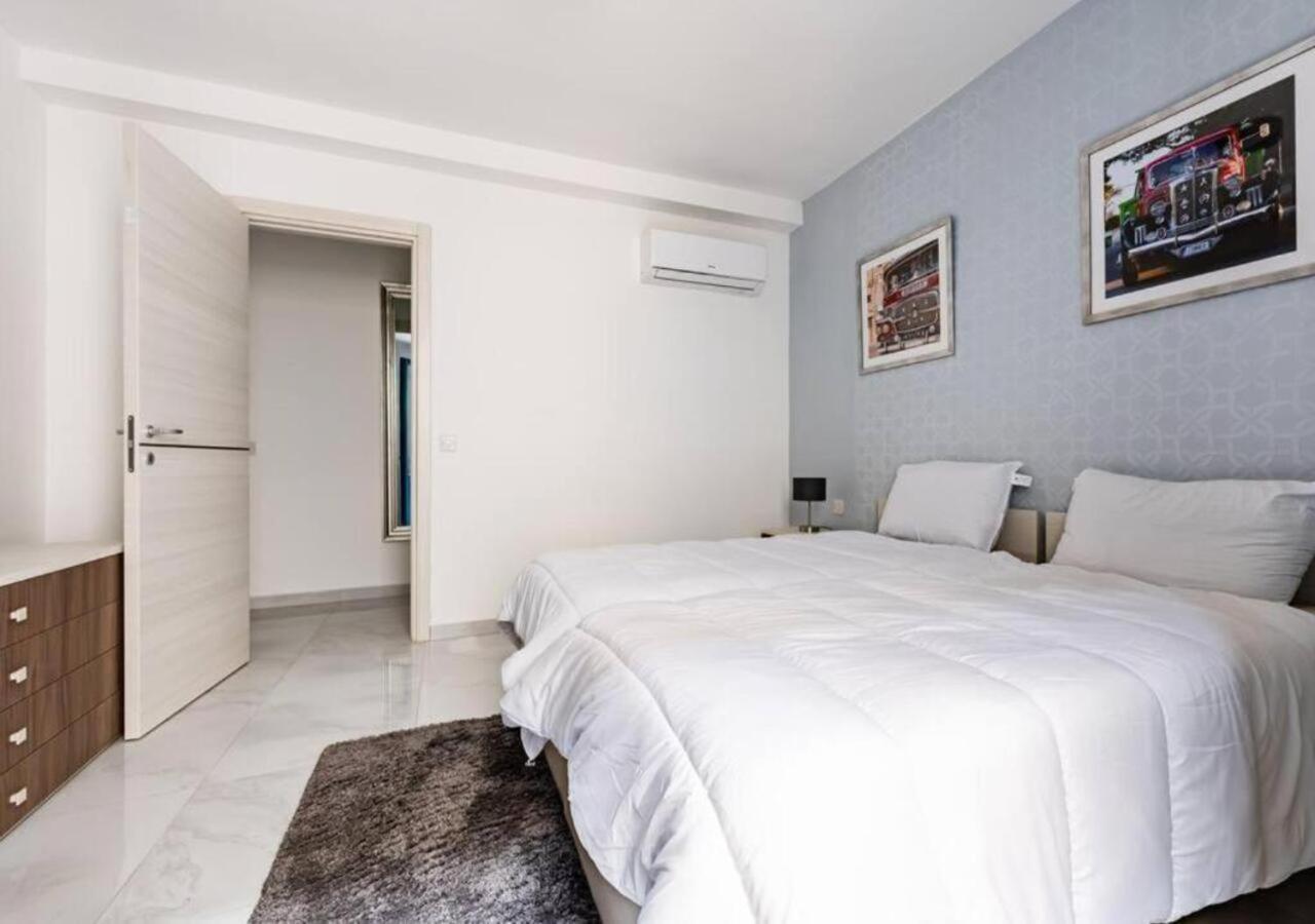 Sea View Luxury Apartment Brand New In La Valeta Exterior foto