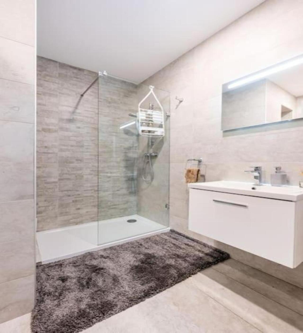 Sea View Luxury Apartment Brand New In La Valeta Exterior foto