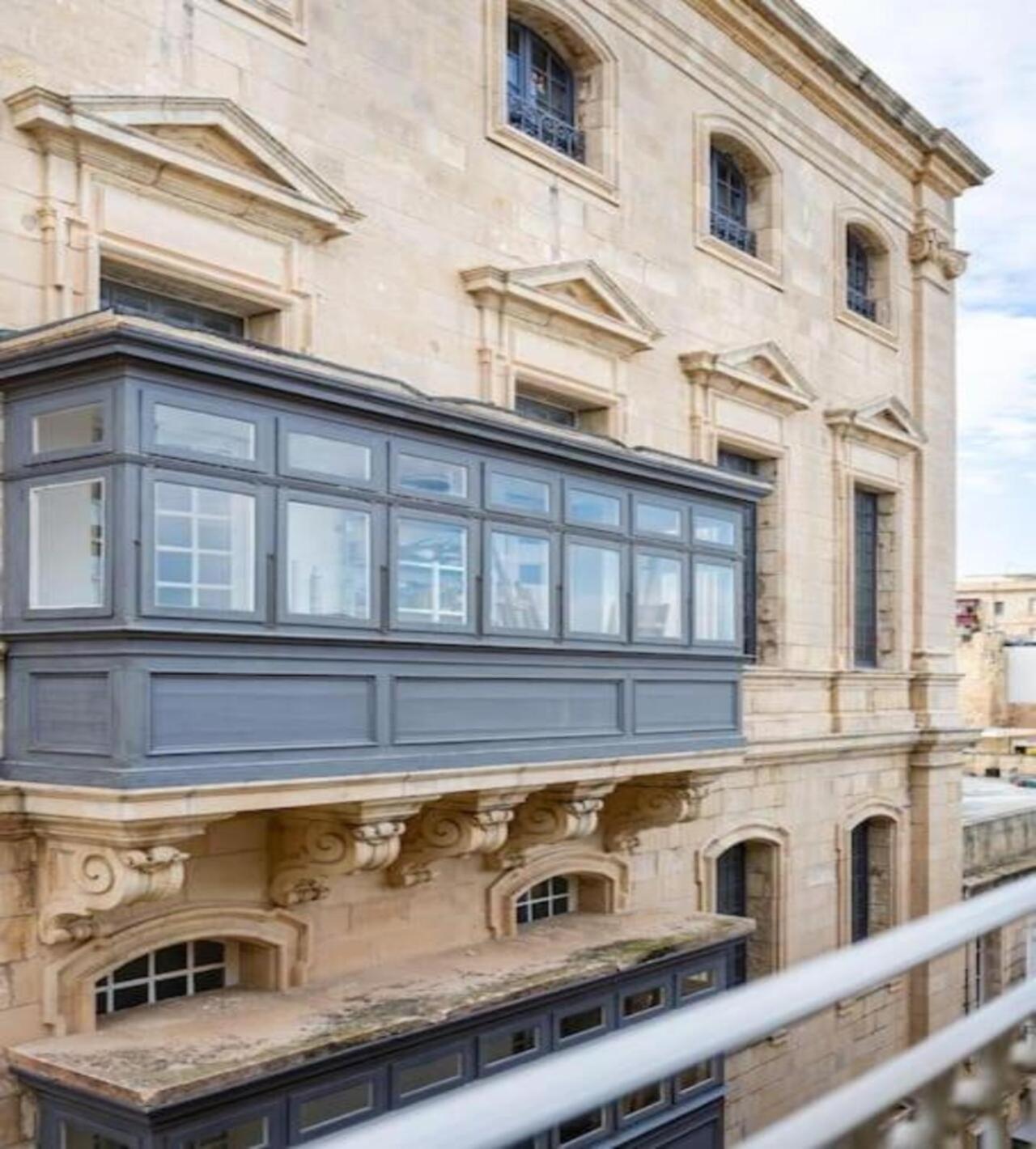 Sea View Luxury Apartment Brand New In La Valeta Exterior foto