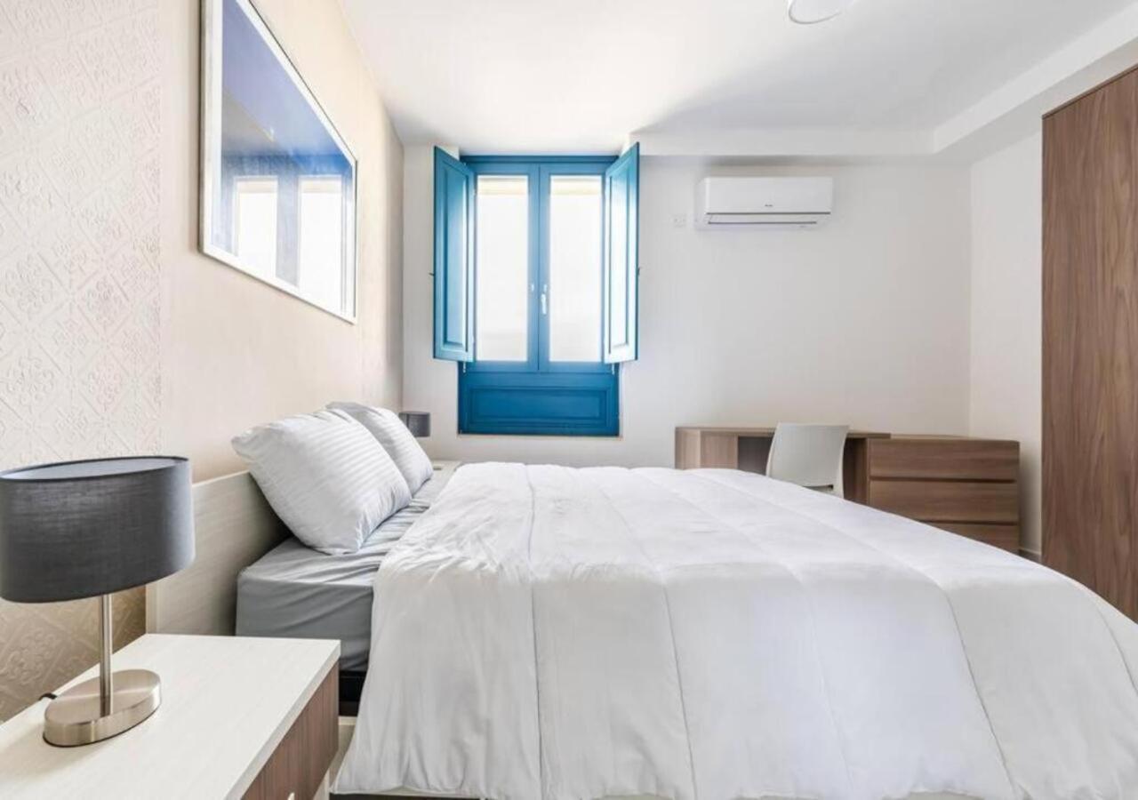 Sea View Luxury Apartment Brand New In La Valeta Exterior foto