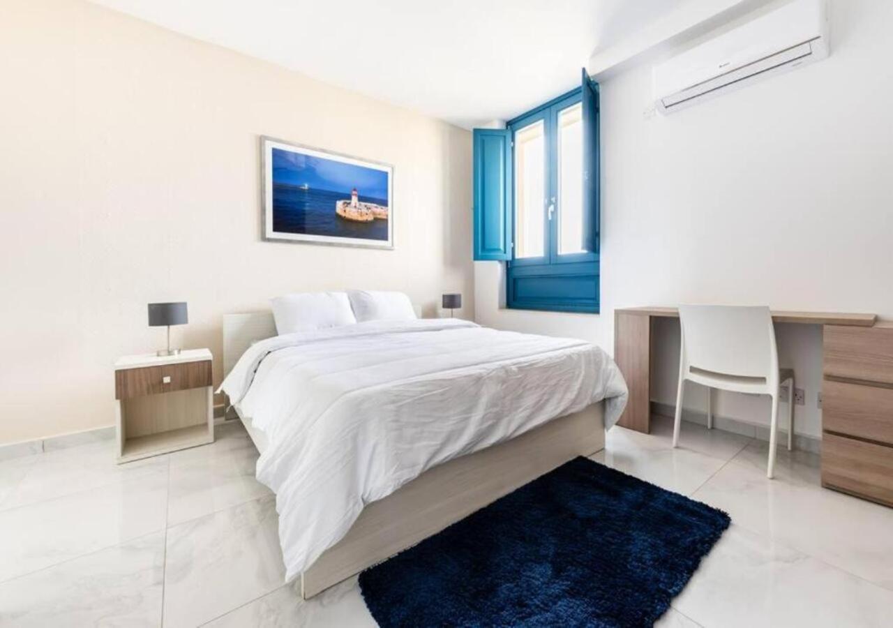 Sea View Luxury Apartment Brand New In La Valeta Exterior foto
