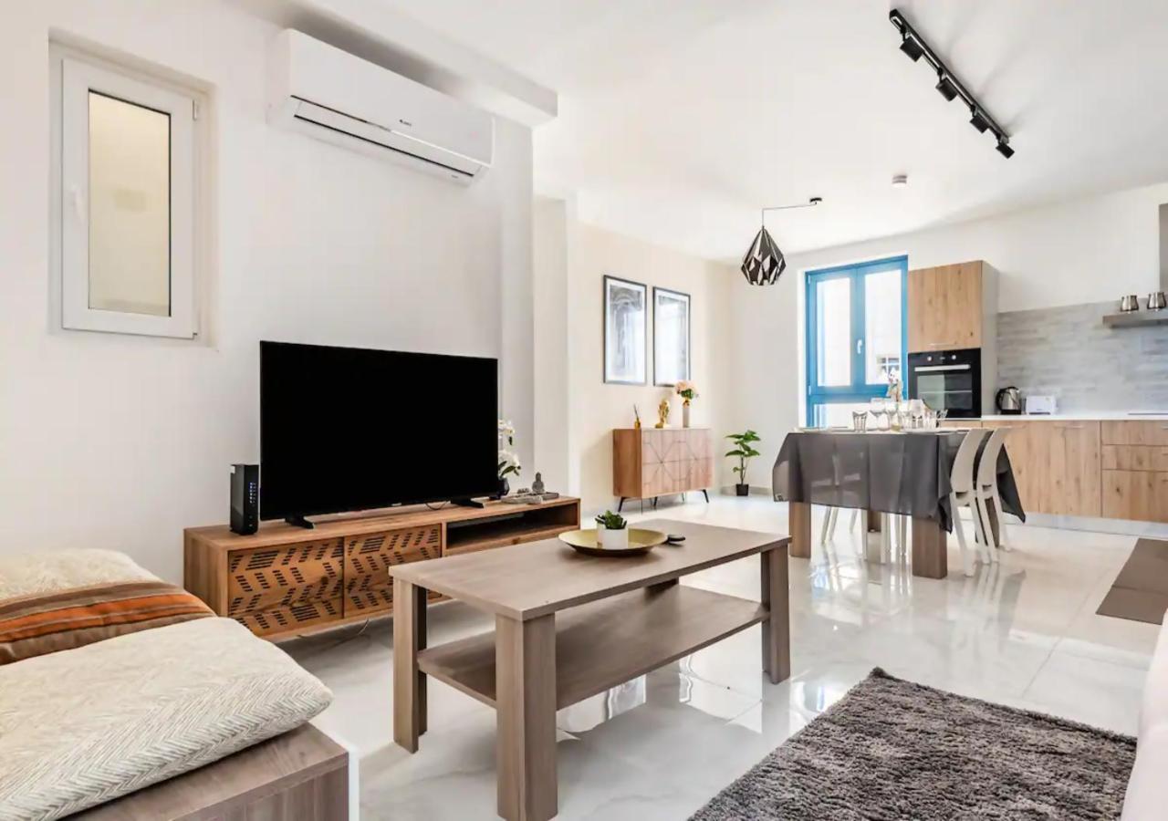 Sea View Luxury Apartment Brand New In La Valeta Exterior foto